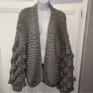 BLOEUR  Chunky Hand Made  Gray Open Cardigan Boho Sweater Size M/L Great